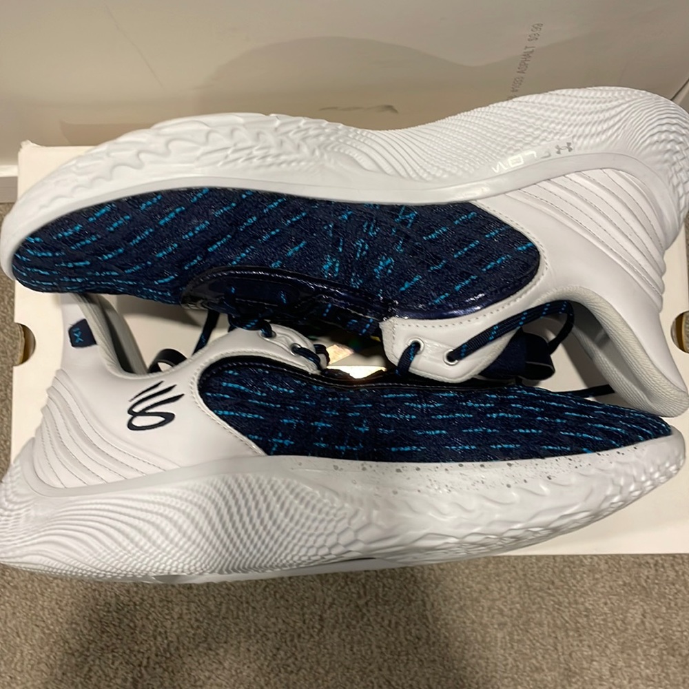 Under Amour Curry 9 Team “White, Blue”